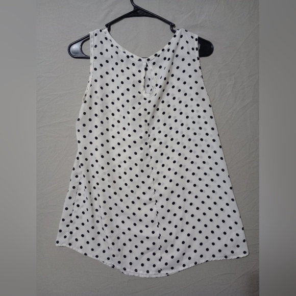 Coco & Main Women’s White & Black Polka Dot Sleeveless Blouse-Keyhole Back-Sz M - Picture 4 of 5